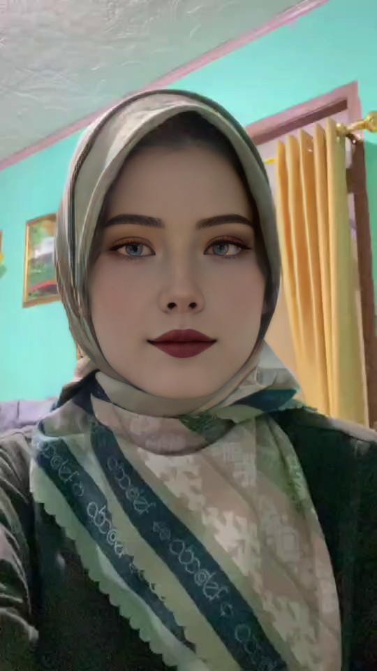 Hijab Girl​​ image