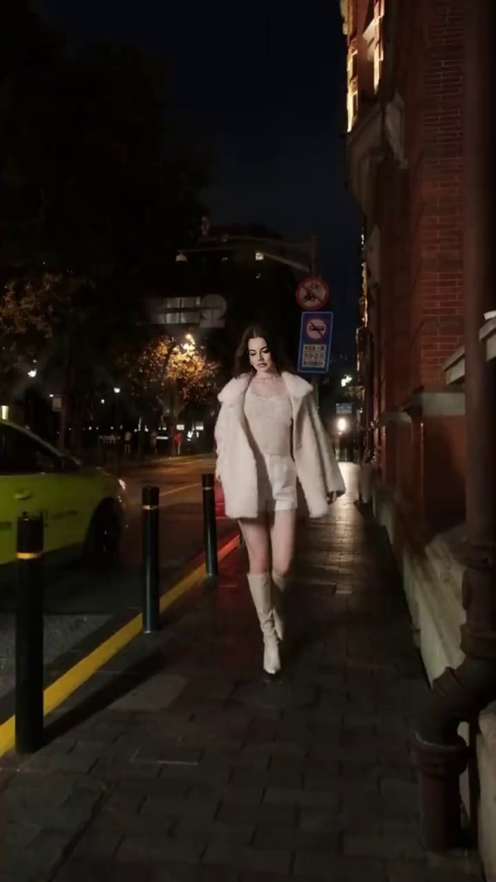 ​​Street Snap Vibe Goddess​​ image