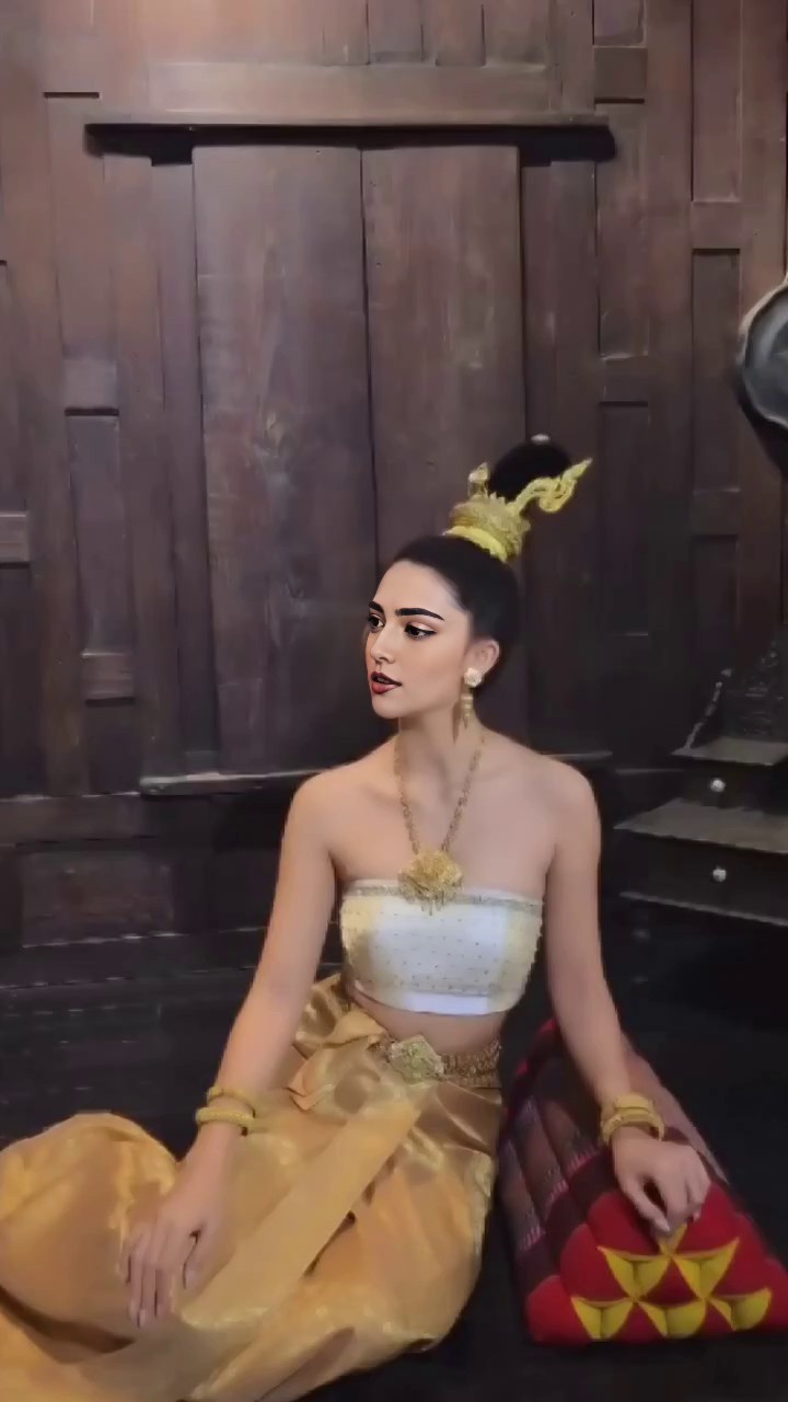 ​​Sexy Indian Beauty​​ image