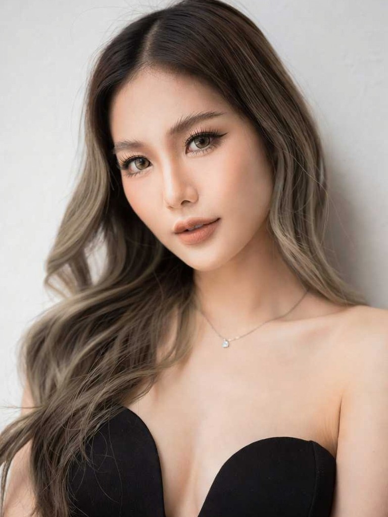 Beauty’s Tail image