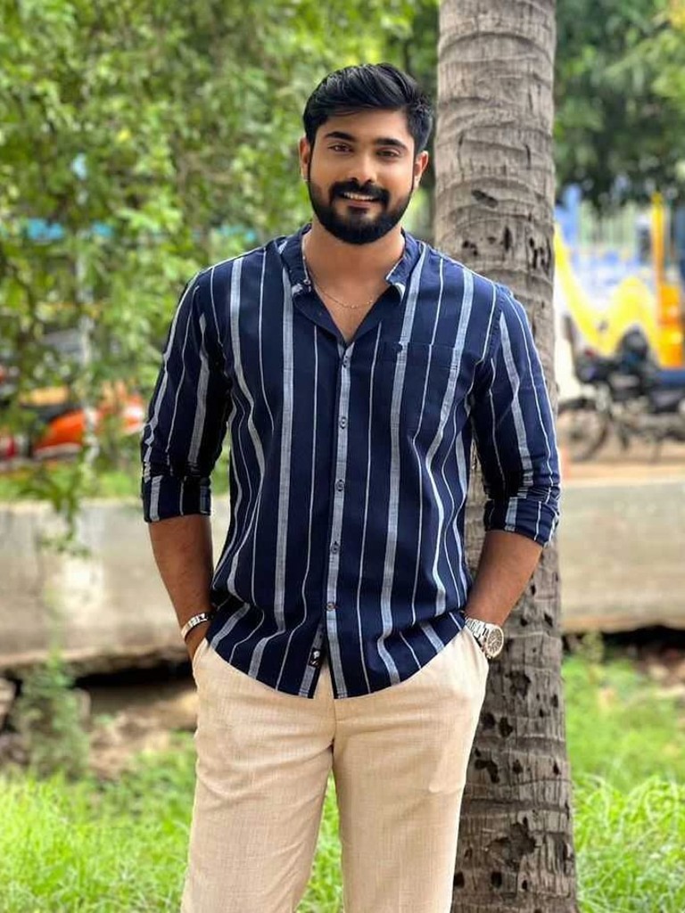 Buddha's light shines everywhere image