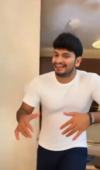 King of Abstraction image