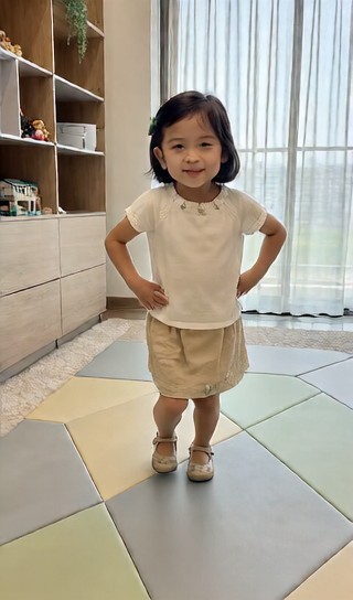 Baby Twist Dance image